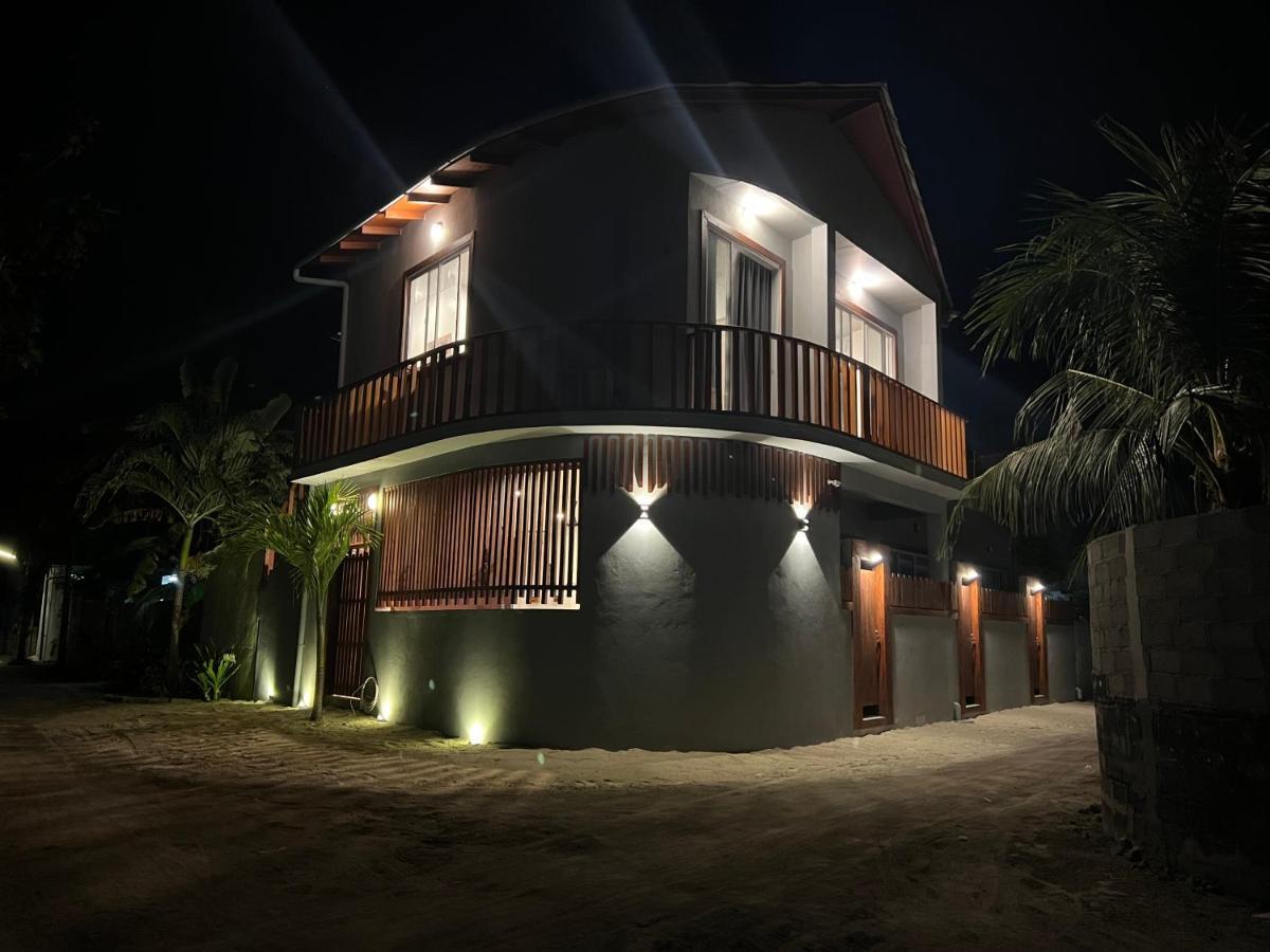 Finolhu Dhigurah Hotel Dhigurah  Eksteriør billede