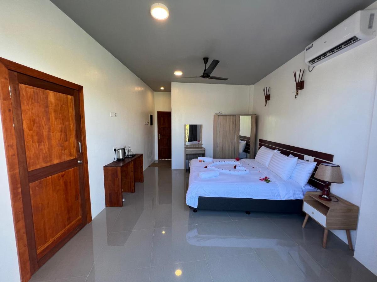Finolhu Dhigurah Hotel Dhigurah  Eksteriør billede
