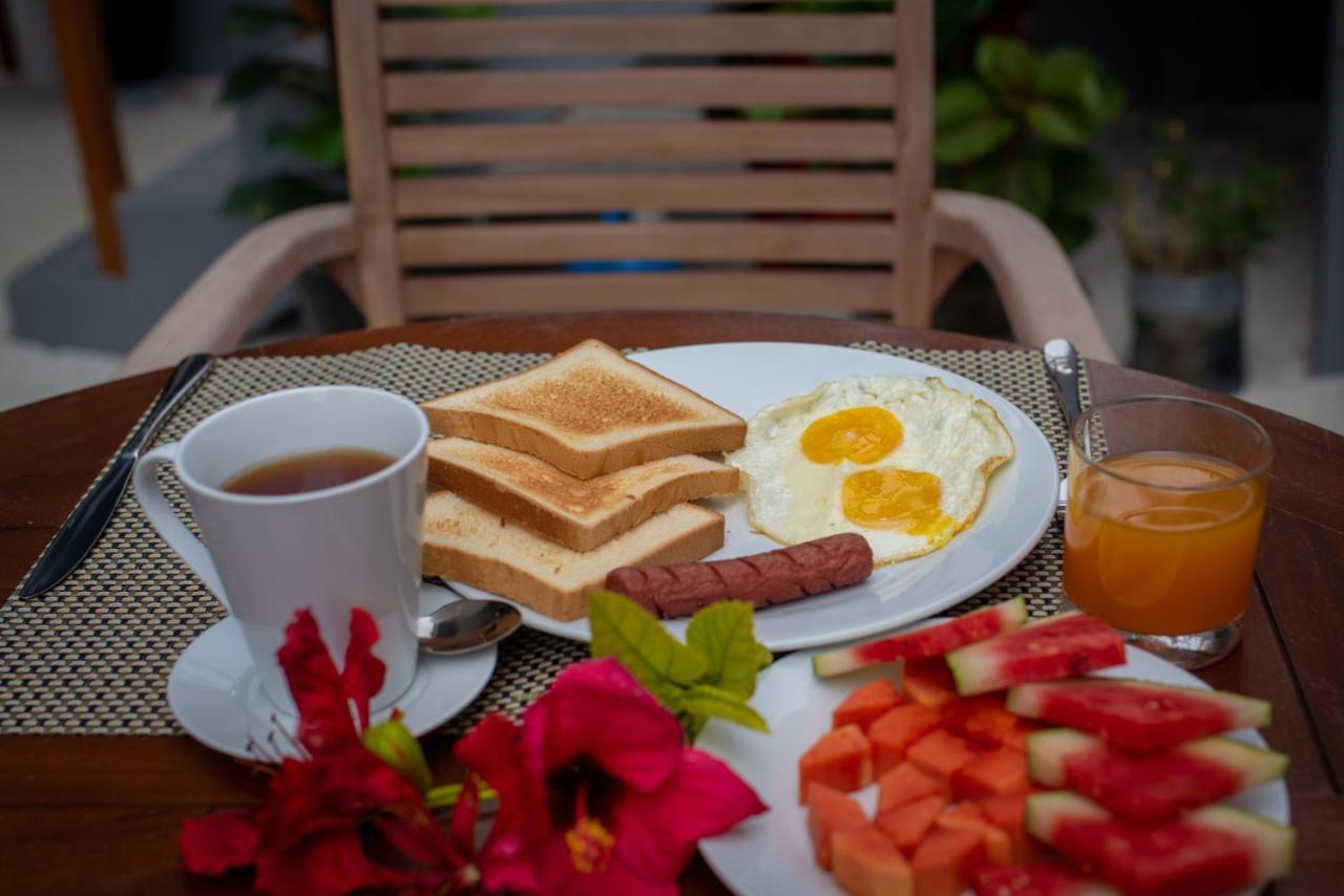 Finolhu Dhigurah Hotel Dhigurah  Eksteriør billede