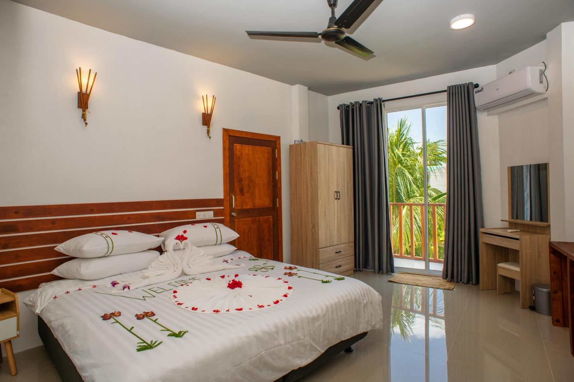 Finolhu Dhigurah Hotel Dhigurah  Eksteriør billede
