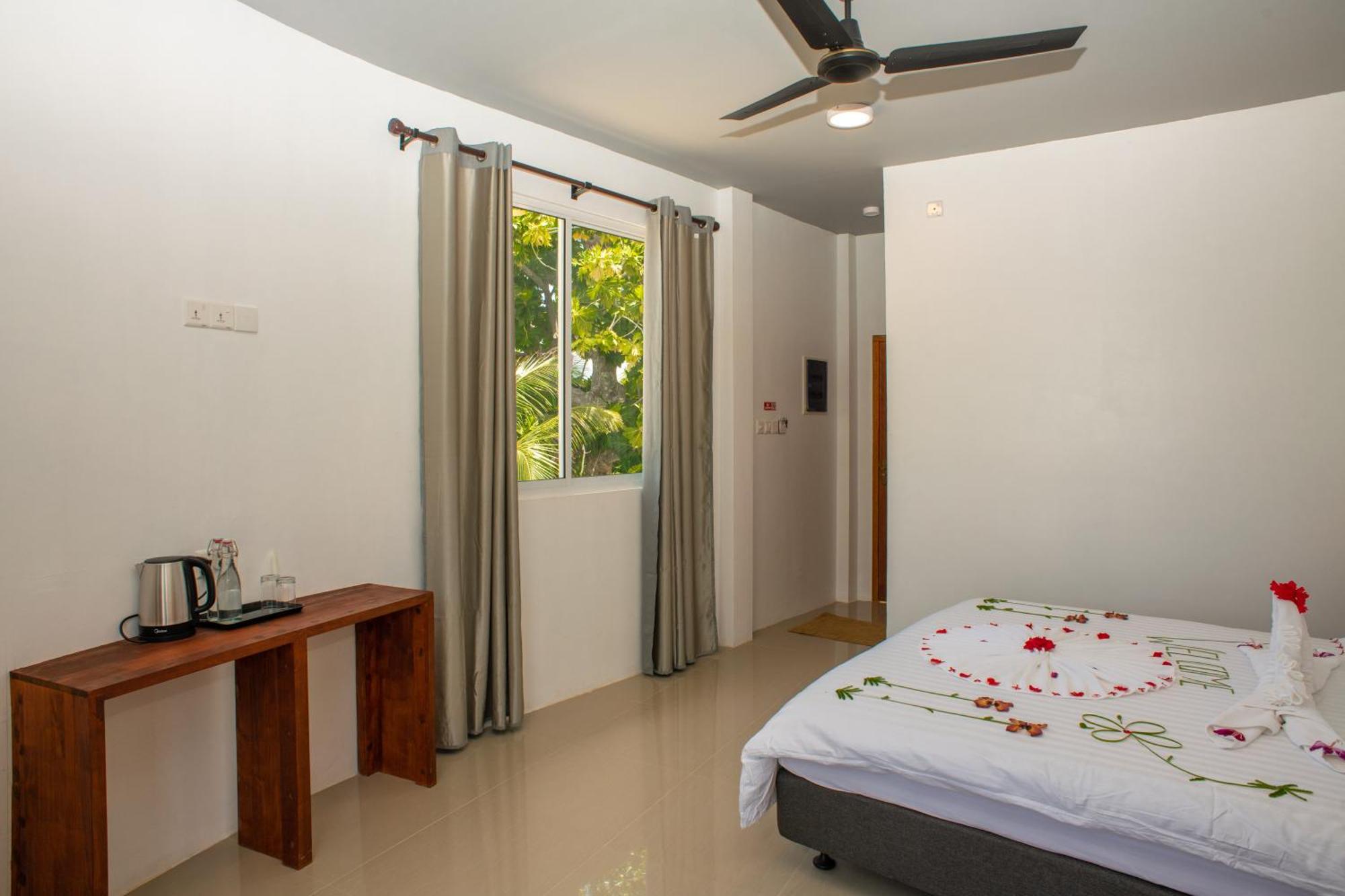 Finolhu Dhigurah Hotel Dhigurah  Eksteriør billede